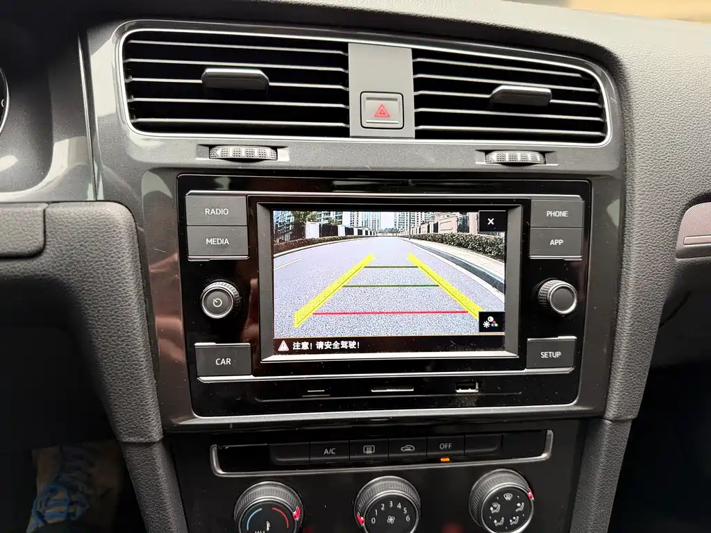 Volkswagen Volkswagen Golf 2018 230TSI Automatic Comfort Model 2018 - thumbnail 11