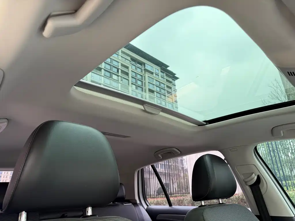 Volkswagen Volkswagen Golf 2018 230TSI Automatic Comfort Model 2018 - thumbnail 16
