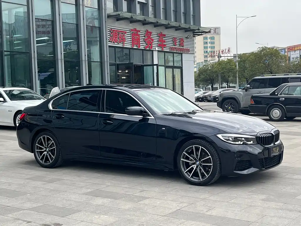 BMW BMW 3 Series 2022 Model Year Facelift 325Li M Sport Package 2022 - thumbnail 3