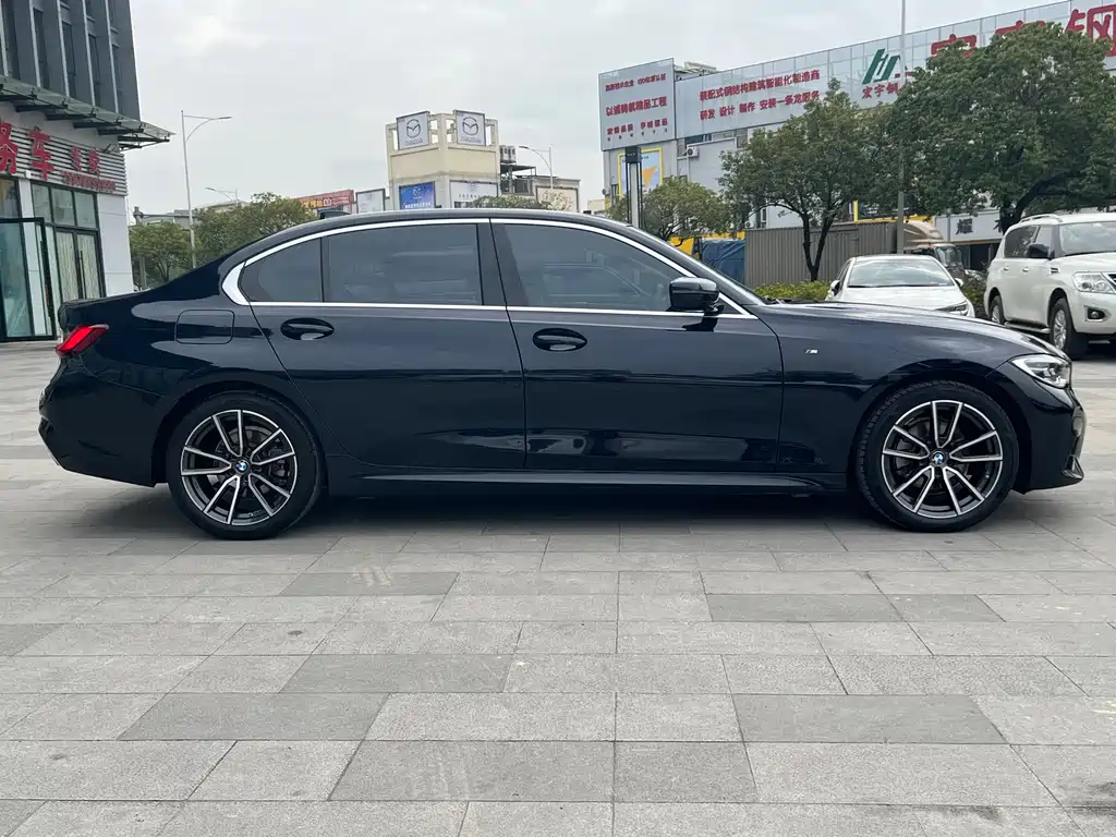 BMW BMW 3 Series 2022 Model Year Facelift 325Li M Sport Package 2022 - thumbnail 4