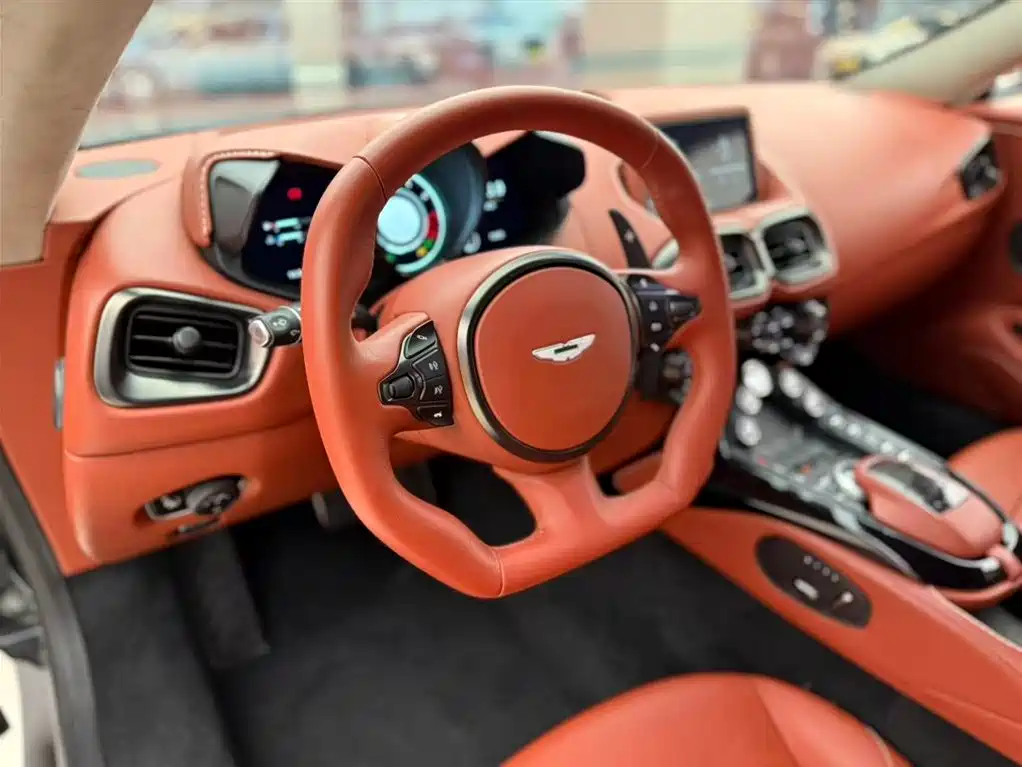 Aston Martin Aston Martin V8 Vantage 2018 4.0L V8 Coupe 2019 - thumbnail 7