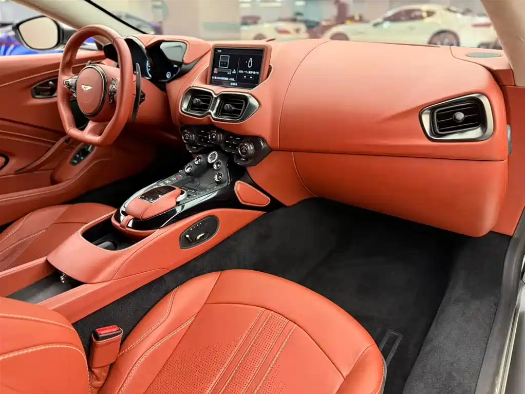 Aston Martin Aston Martin V8 Vantage 2018 4.0L V8 Coupe 2019 - thumbnail 10