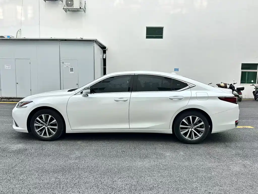 Lexus Lexus ES 2021 200 Excellent Edition 2021 - thumbnail 6