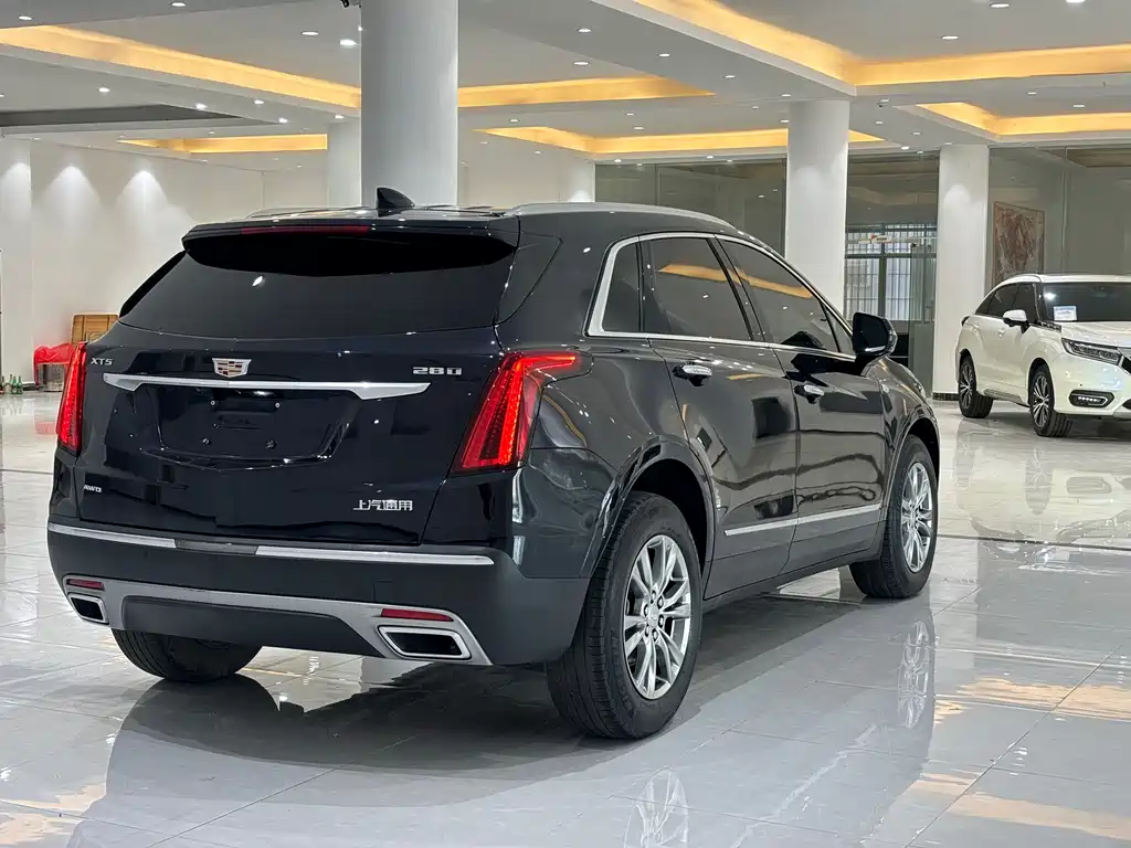Cadillac Cadillac XT5 2021 28T AWD Luxury 2021 - thumbnail 4