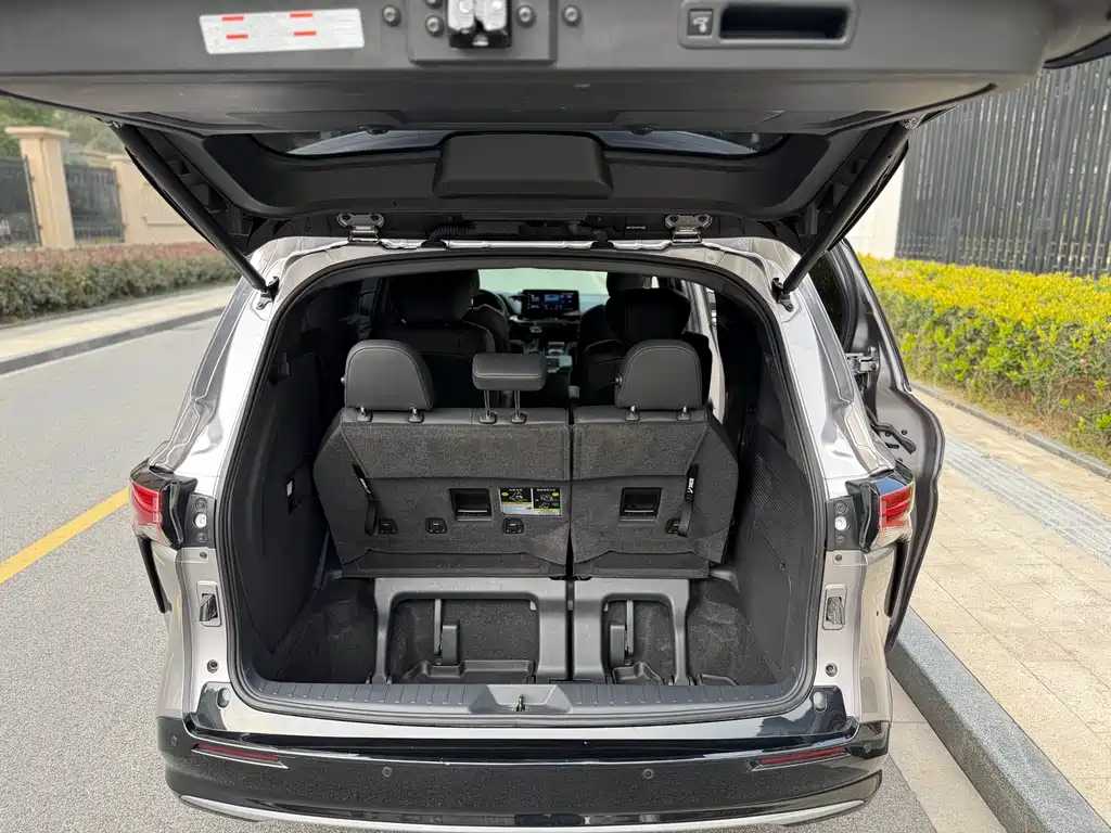 Toyota Toyota Sienna 2023 2.5L Hybrid Limited Edition 2023 - thumbnail 18
