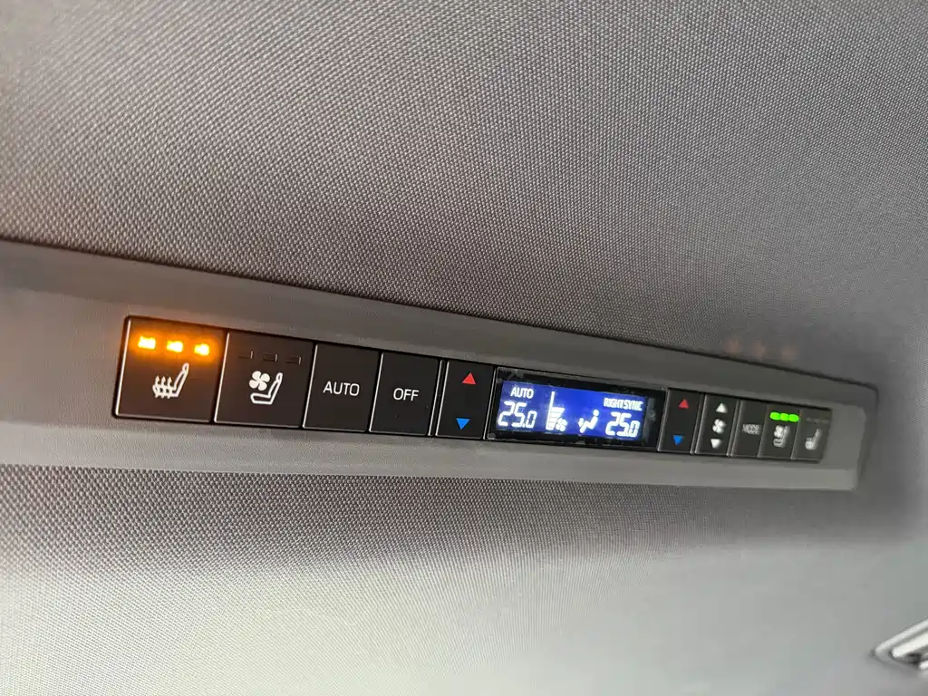Toyota Toyota Sienna 2023 2.5L Hybrid Limited Edition 2023 - thumbnail 19