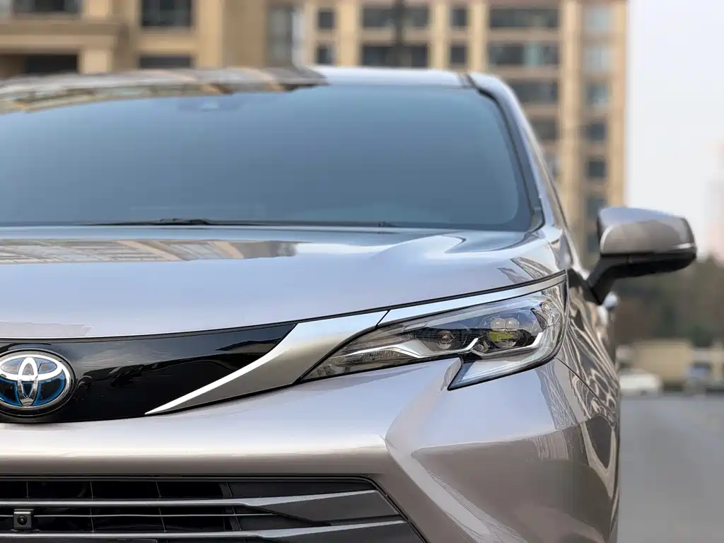 Toyota Toyota Sienna 2023 2.5L Hybrid Limited Edition 2023 - thumbnail 22