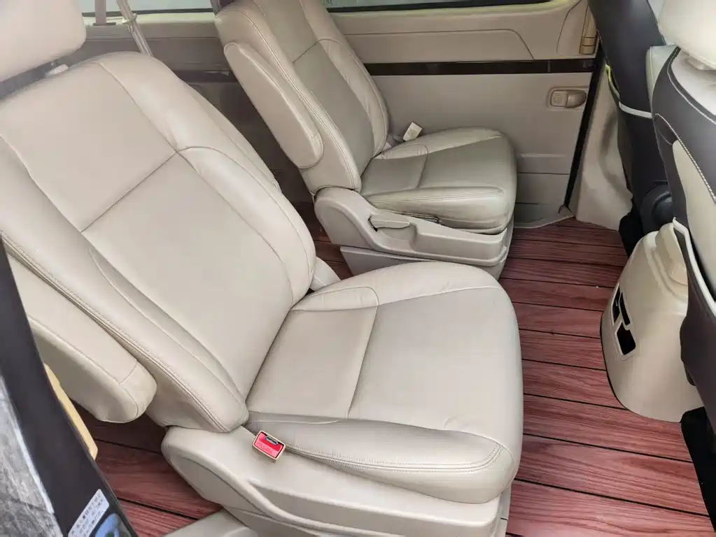 Jinbei Grearis 2014 2.7L Flagship Long Wheelbase 9-seater 2TR 2016 - thumbnail 5