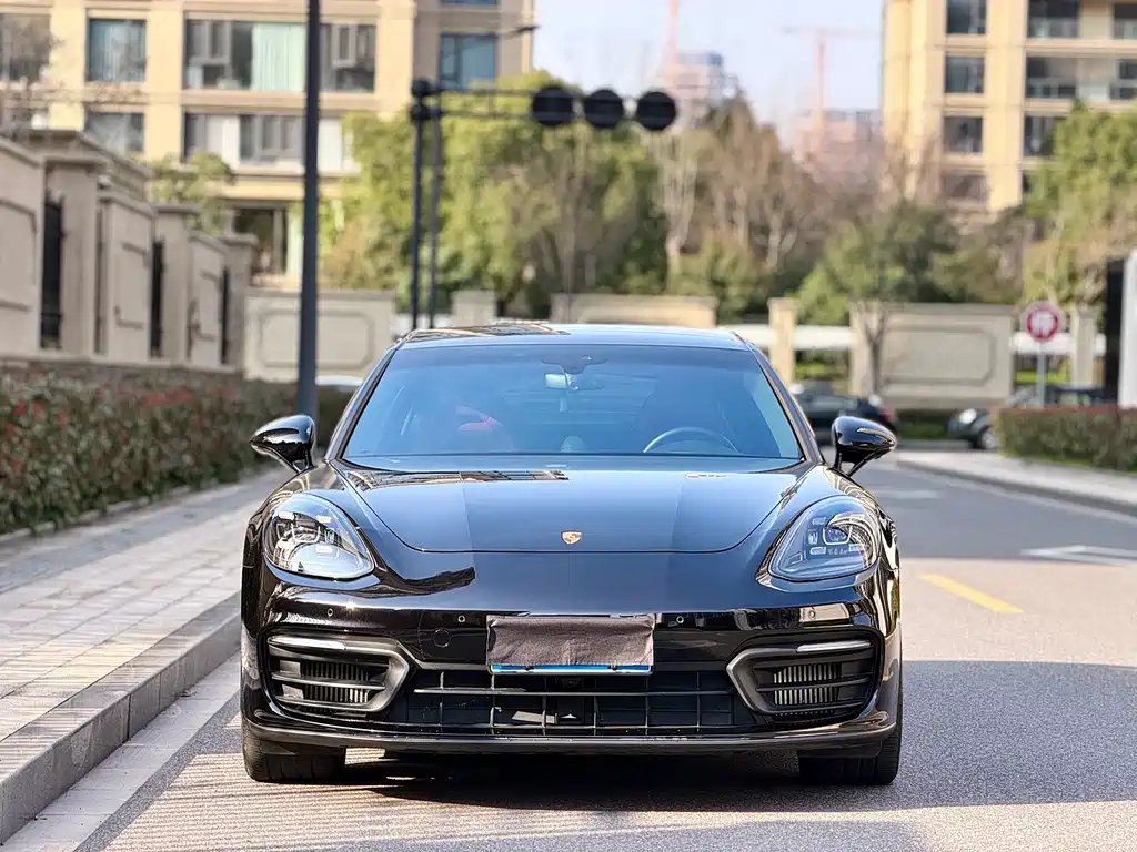 Porsche Panamera 2022 Panamera 4 Executive Long Wheelbase Platinum Edition 2.9T 2022 - thumbnail 2