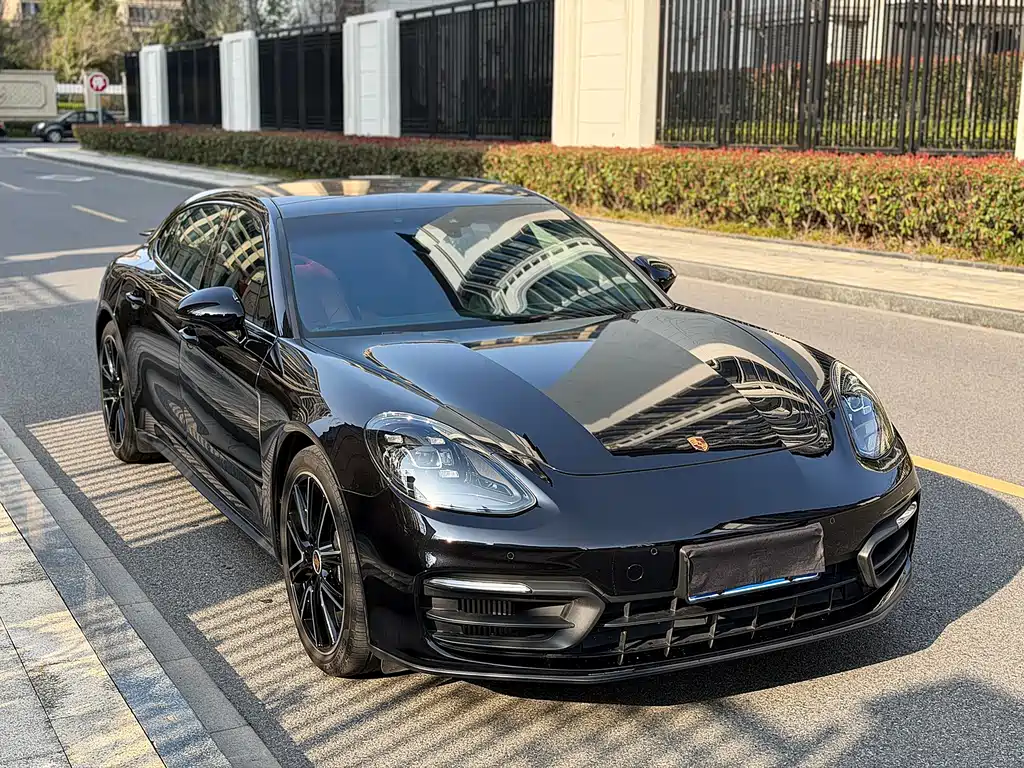 Porsche Panamera 2022 Panamera 4 Executive Long Wheelbase Platinum Edition 2.9T 2022 - thumbnail 5