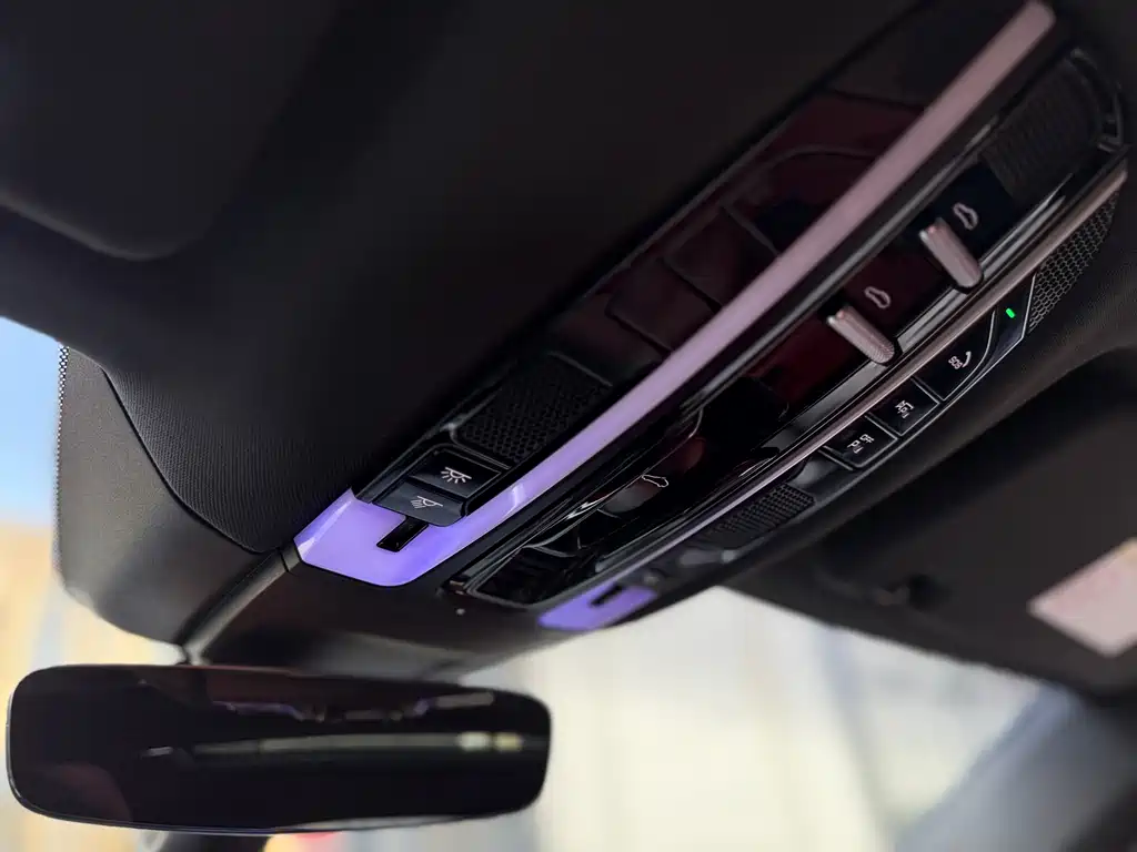 Porsche Panamera 2022 Panamera 4 Executive Long Wheelbase Platinum Edition 2.9T 2022 - thumbnail 18