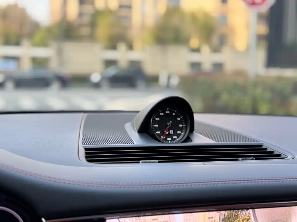 Porsche Panamera 2022 Panamera 4 Executive Long Wheelbase Platinum Edition 2.9T 2022 - thumbnail 19