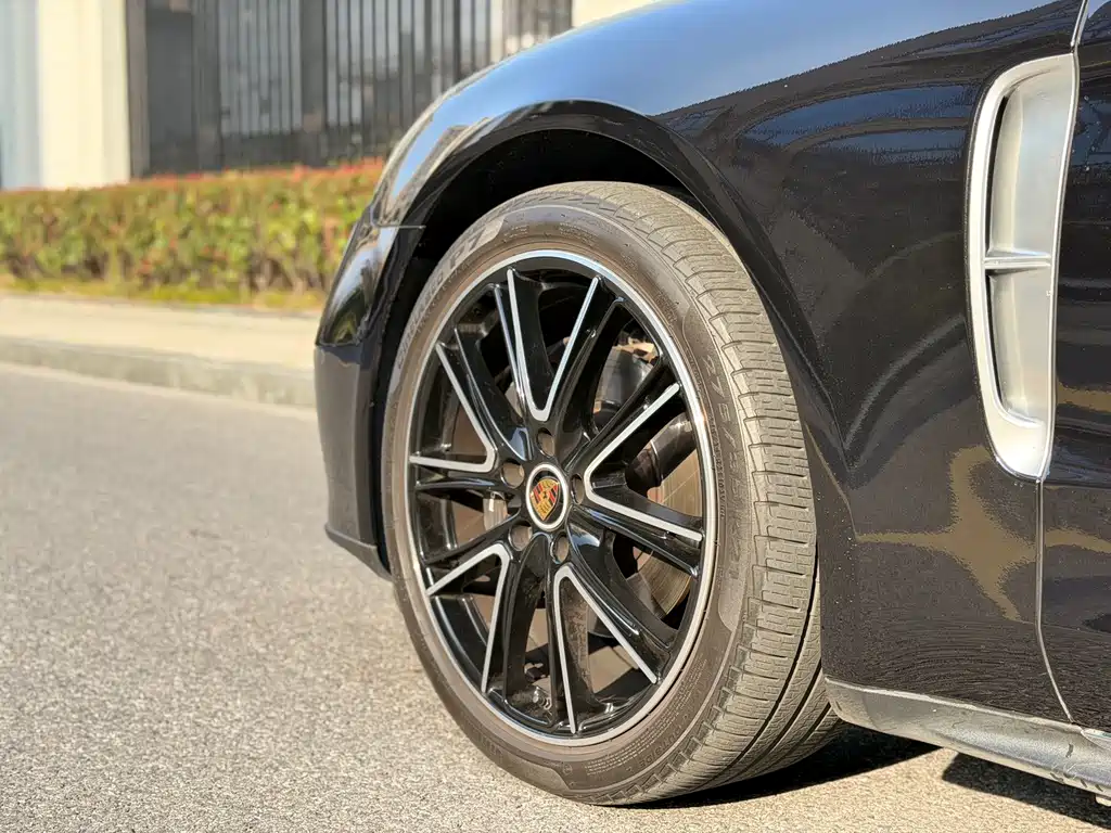 Porsche Panamera 2022 Panamera 4 Executive Long Wheelbase Platinum Edition 2.9T 2022 - thumbnail 21