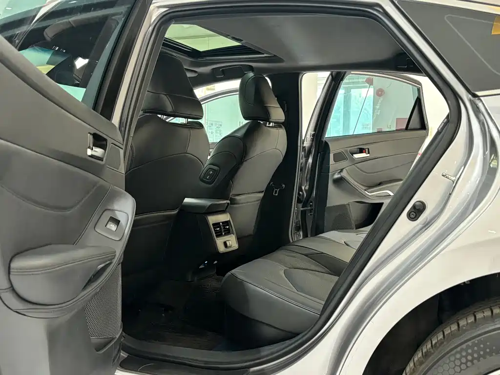 Toyota Avalon 2019 Model Hybrid 2.5L Luxury Version China V 2020 - thumbnail 8