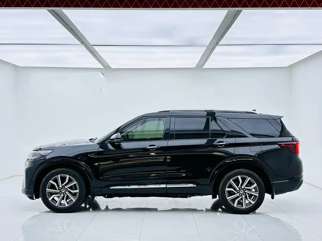 Ford Ford Explorer 2023 EcoBoost 285 AWD Titanium Edition 7-seater 2023 - thumbnail 4