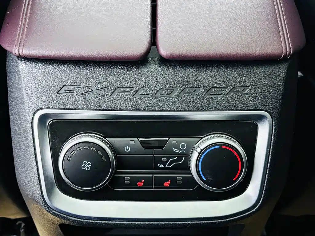 Ford Ford Explorer 2023 EcoBoost 285 AWD Titanium Edition 7-seater 2023 - thumbnail 18
