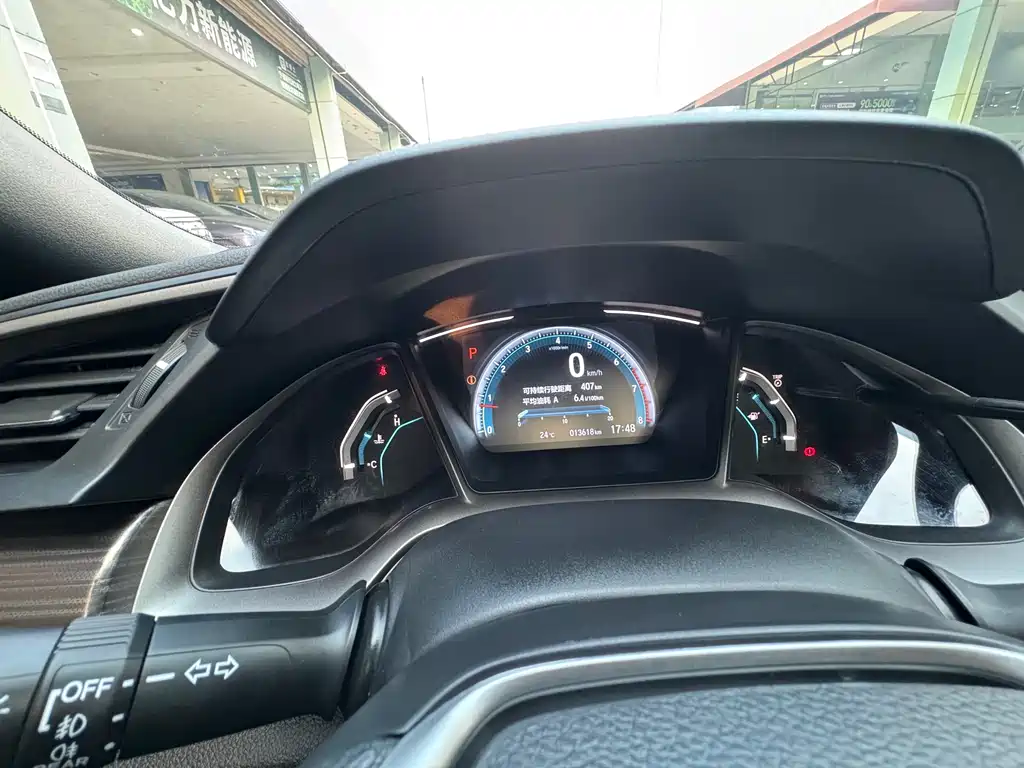 Honda Honda Civic 2021 Hatchback 220TURBO CVT Sport Edition 2022 - thumbnail 8