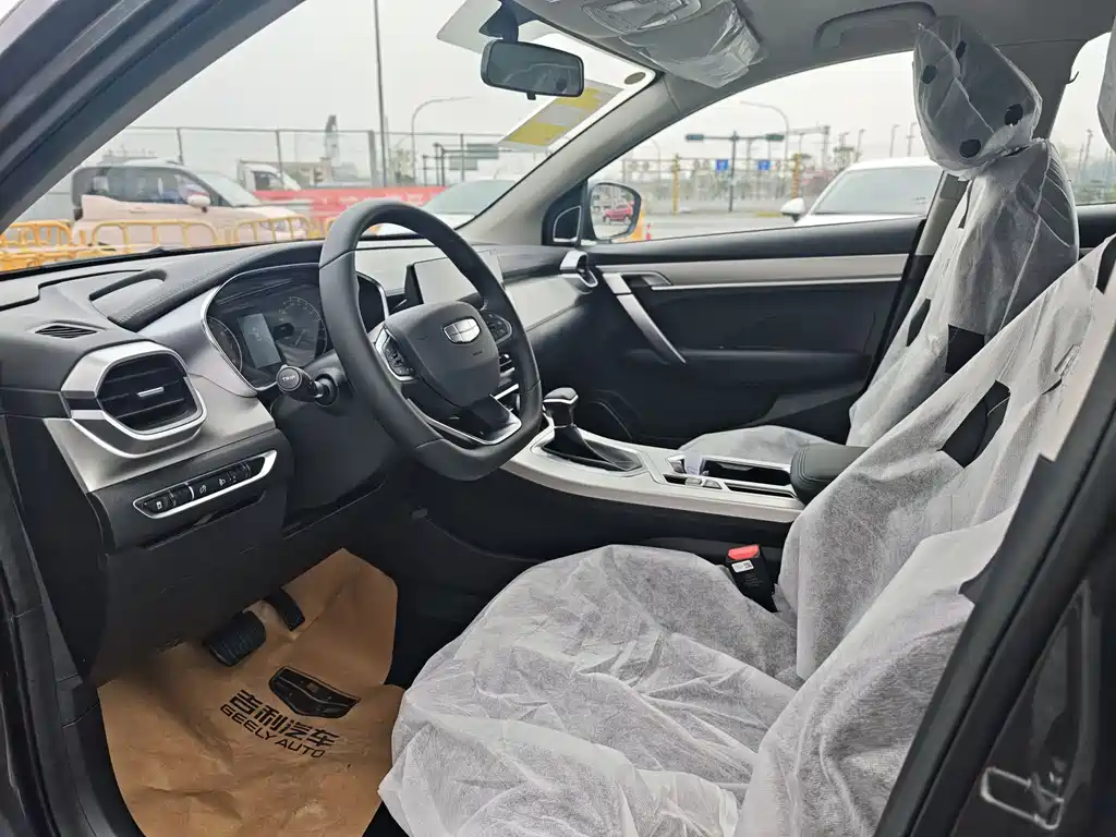 Geely Auto Binyue 2025 1.5L CVT Super Energy 2026 - thumbnail 7