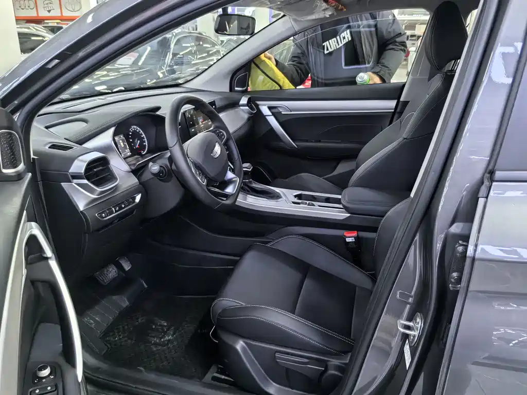 Geely Auto Bin Yue 2025 1.5L CVT Super Energy 2026 - thumbnail 7