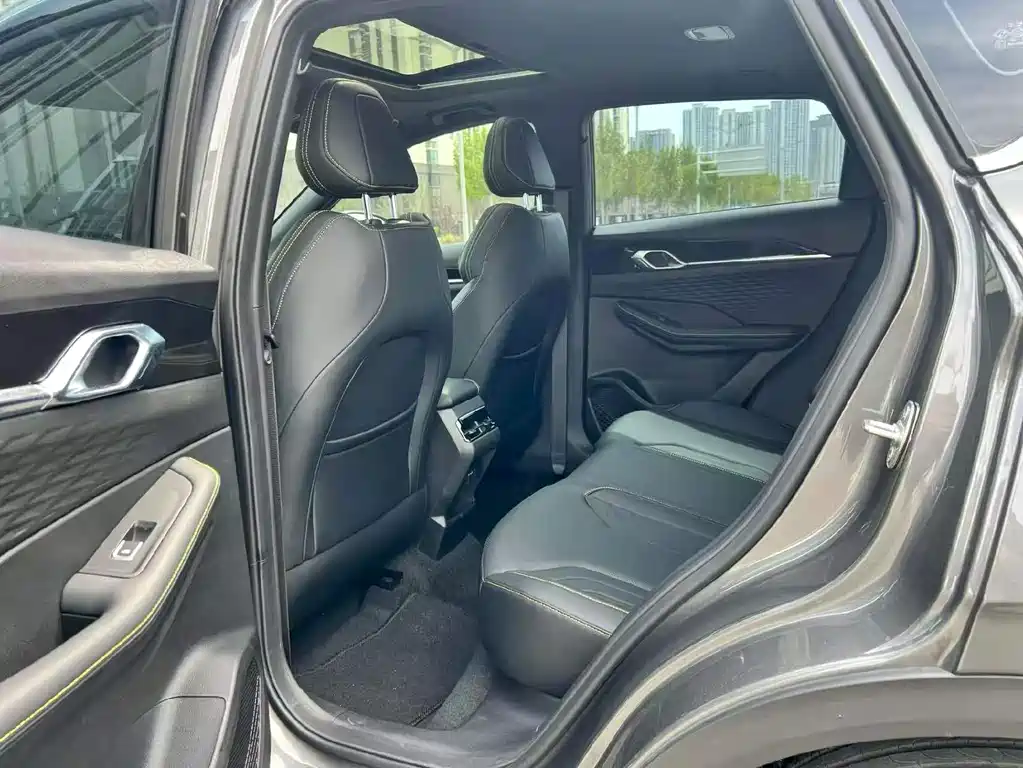 Geely Auto Binyue L 1.5TD DCT Starlight 2025 2025 - thumbnail 5