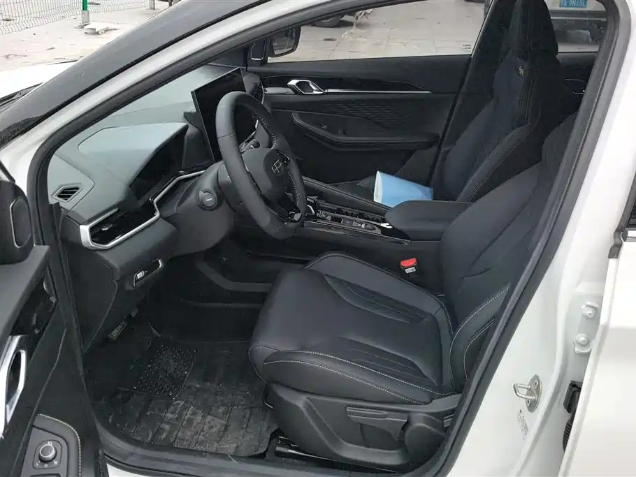 Geely Auto Binyue L 1.5TD DCT Starlight 2025 2025 - thumbnail 9