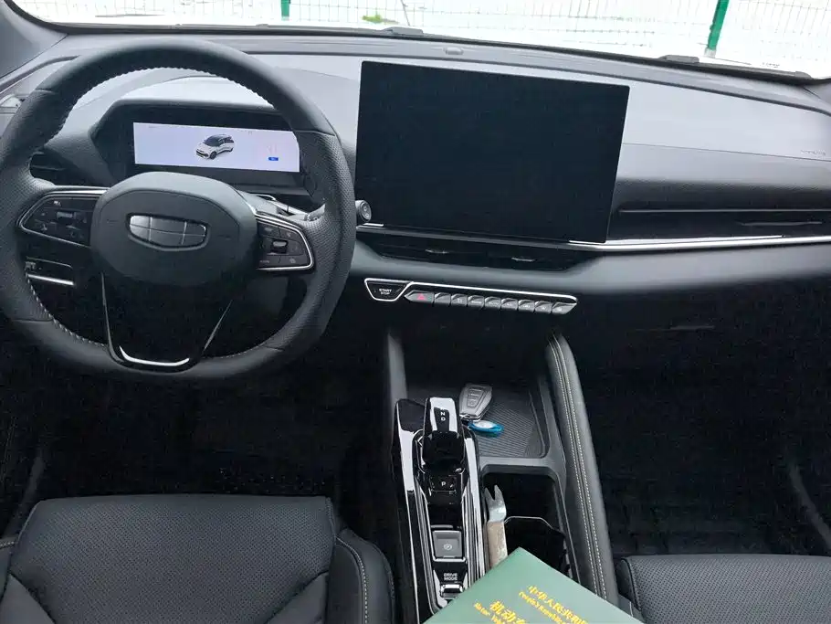 Geely Auto Binyue L 1.5TD DCT Starlight 2025 2025 - thumbnail 12