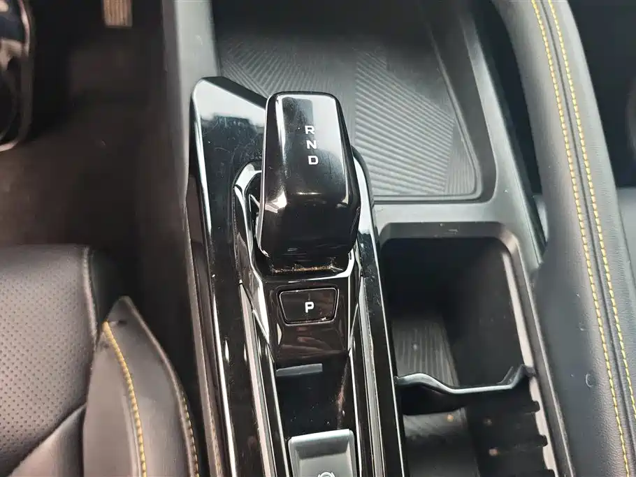 Geely Auto Binyue L 1.5TD DCT Starlight 2025 2025 - thumbnail 16
