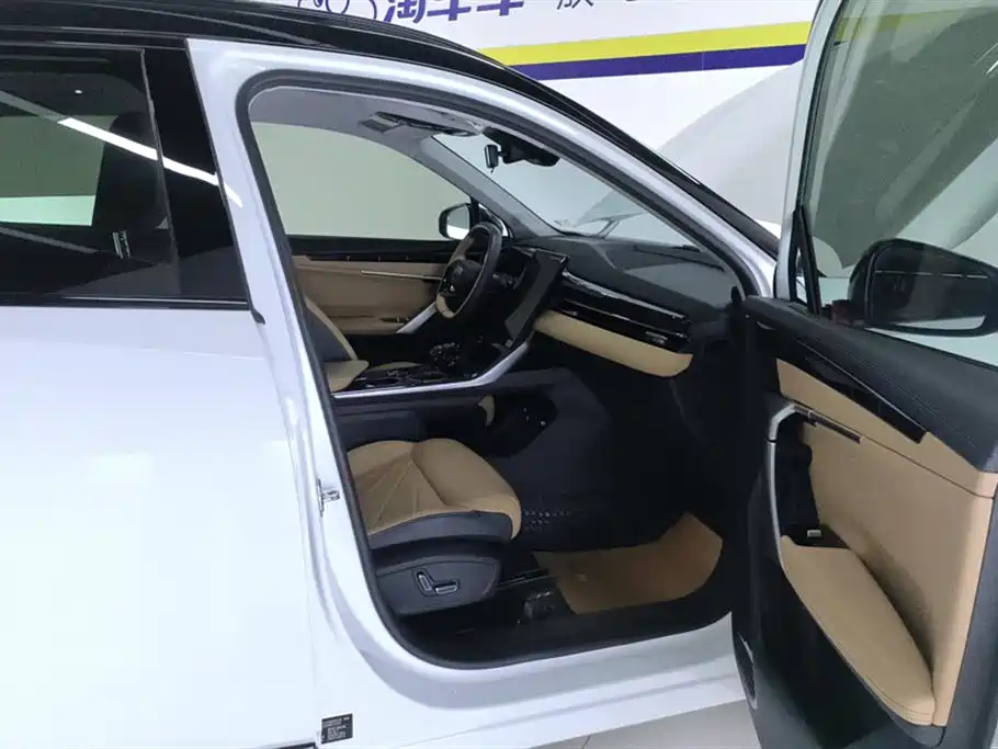 Geely Auto Boyue L 2023 1.5TD DCT Premium 2023 - thumbnail 7