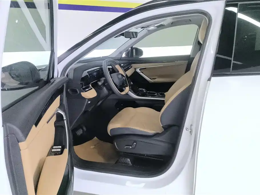 Geely Auto Boyue L 2023 1.5TD DCT Premium 2023 - thumbnail 8