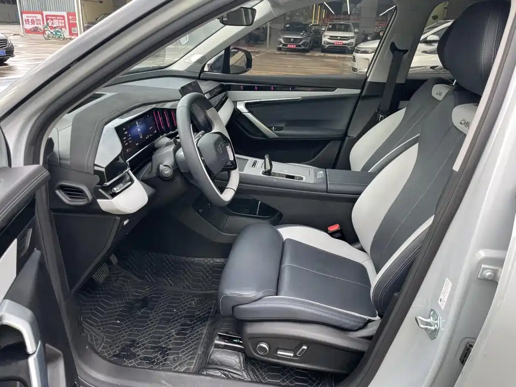 Geely Auto Boyue L 2024 1.5TD DCT Flagship Edition 2024 - thumbnail 6