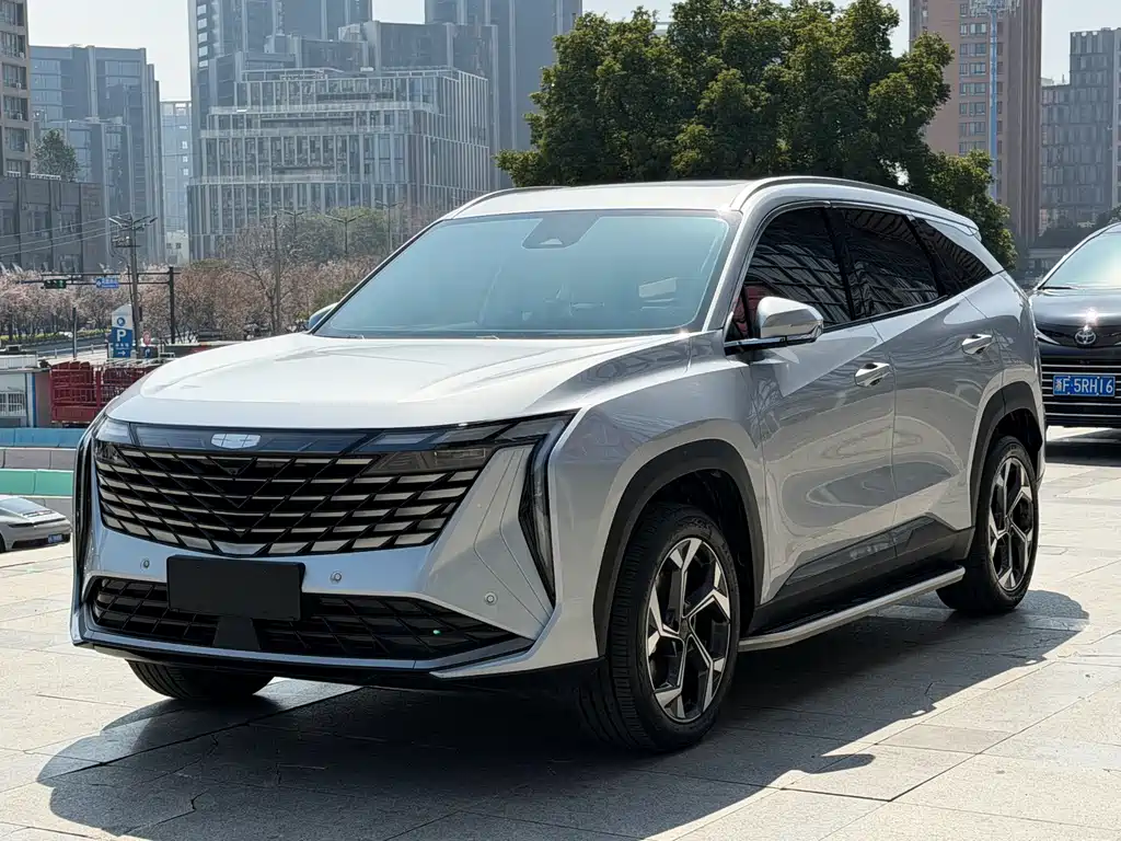 Geely Auto Emgrand L 2023 1.5TD DCT Premium 2024 - thumbnail 4