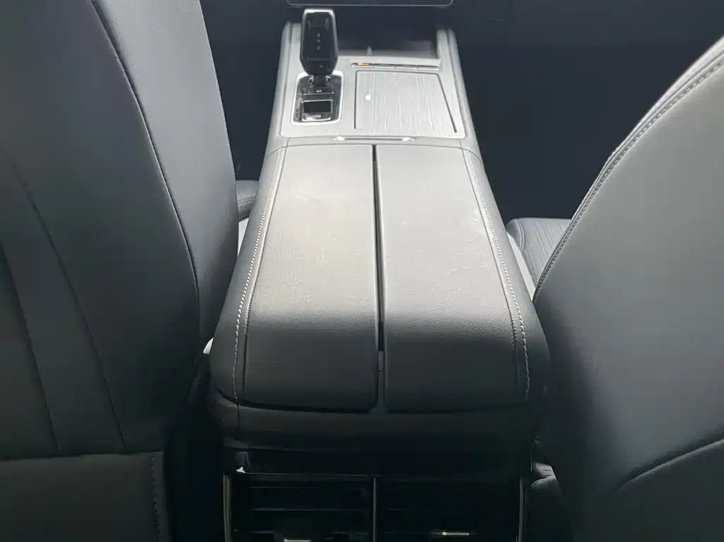 Geely Auto Boyue L 2024 1.5TD DCT Flagship Edition 2024 - thumbnail 12