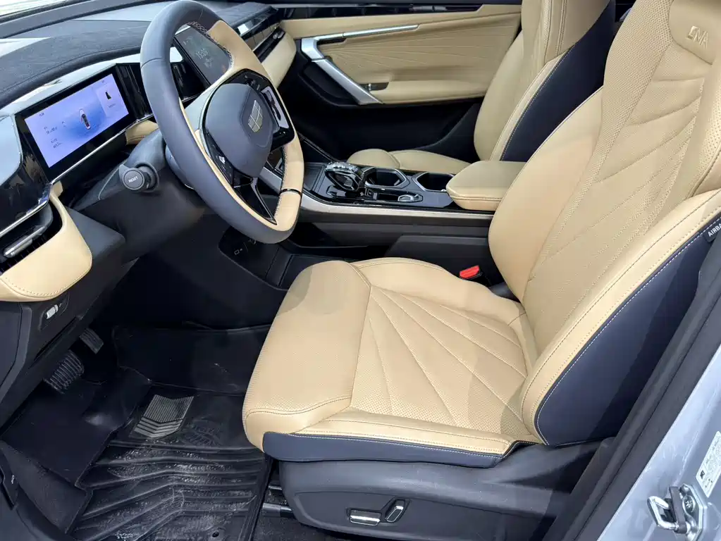 Geely Auto Emgrand L 2023 1.5TD DCT Premium 2023 - thumbnail 9