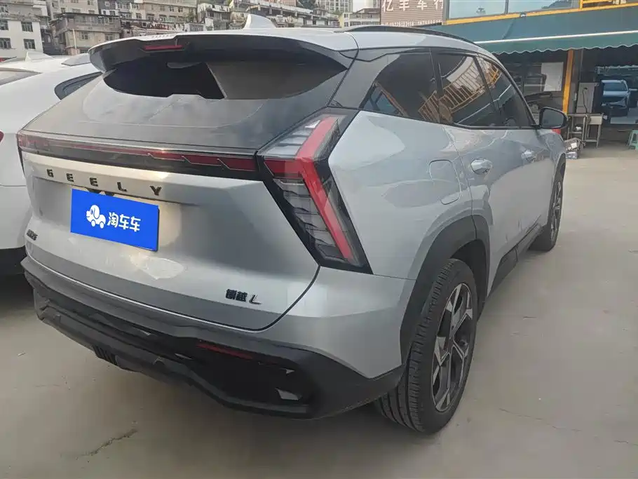 Geely Auto Boyue L 2023 1.5TD DCT Glory Edition 2024 - thumbnail 3