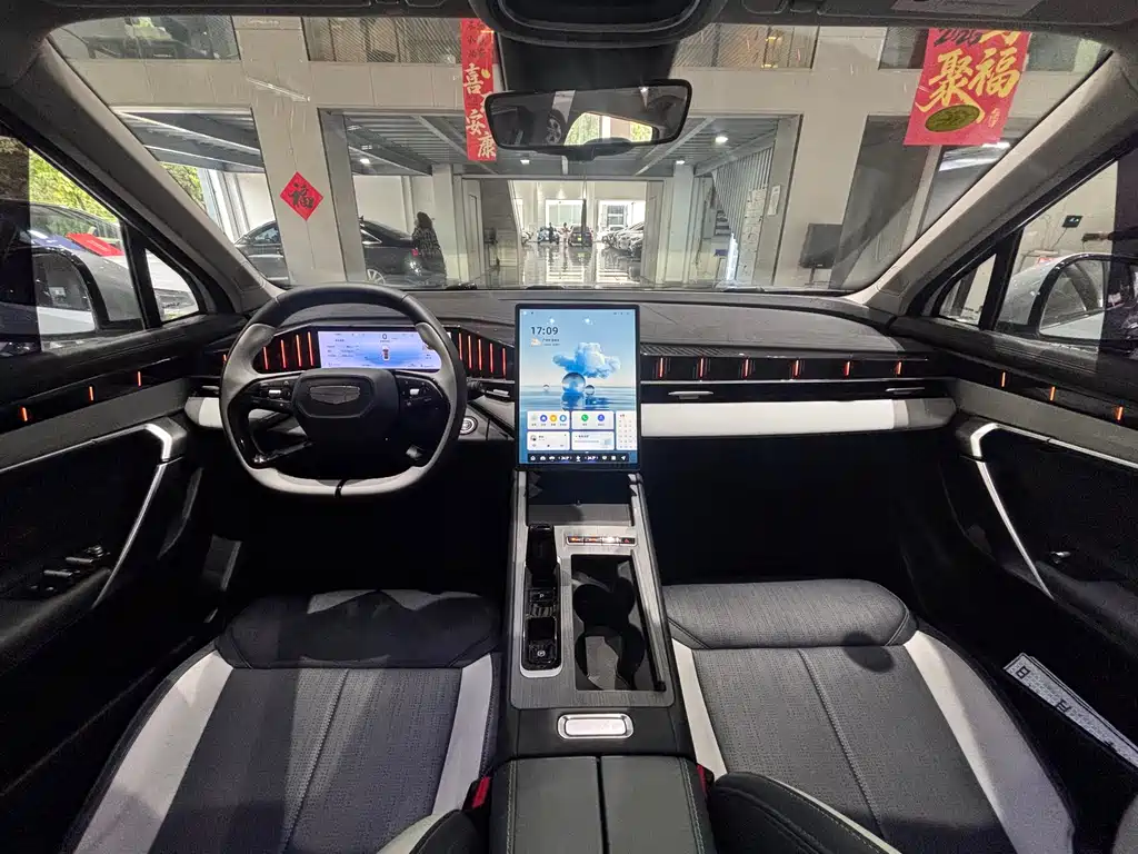 Geely Auto Emgrand L 2024 1.5TD DCT Premium 2024 - thumbnail 7