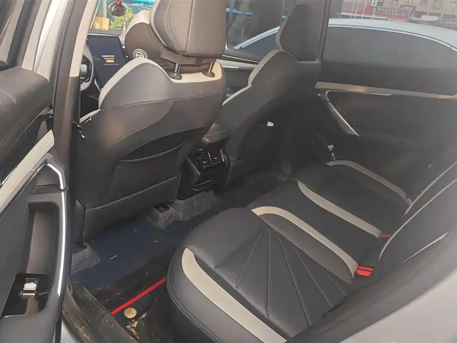 Geely Auto Boyue L 2023 1.5TD DCT Glory Edition 2024 - thumbnail 11