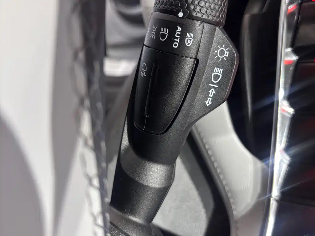 Geely Auto Emgrand L 2024 1.5TD DCT Premium 2024 - thumbnail 18