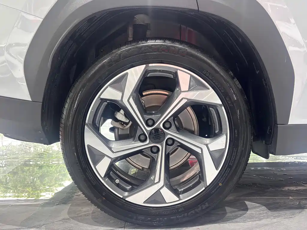 Geely Auto Emgrand L 2024 1.5TD DCT Premium 2024 - thumbnail 29