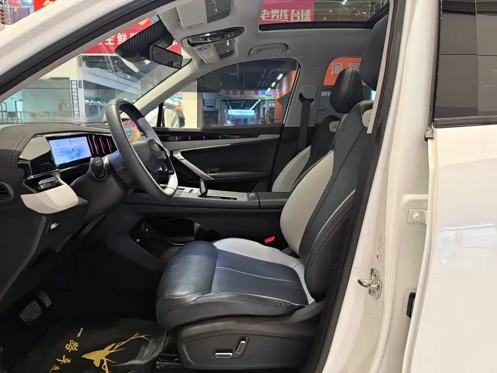 Geely Auto Boyue L 2024 1.5TD DCT Premium Edition 2024 - thumbnail 8