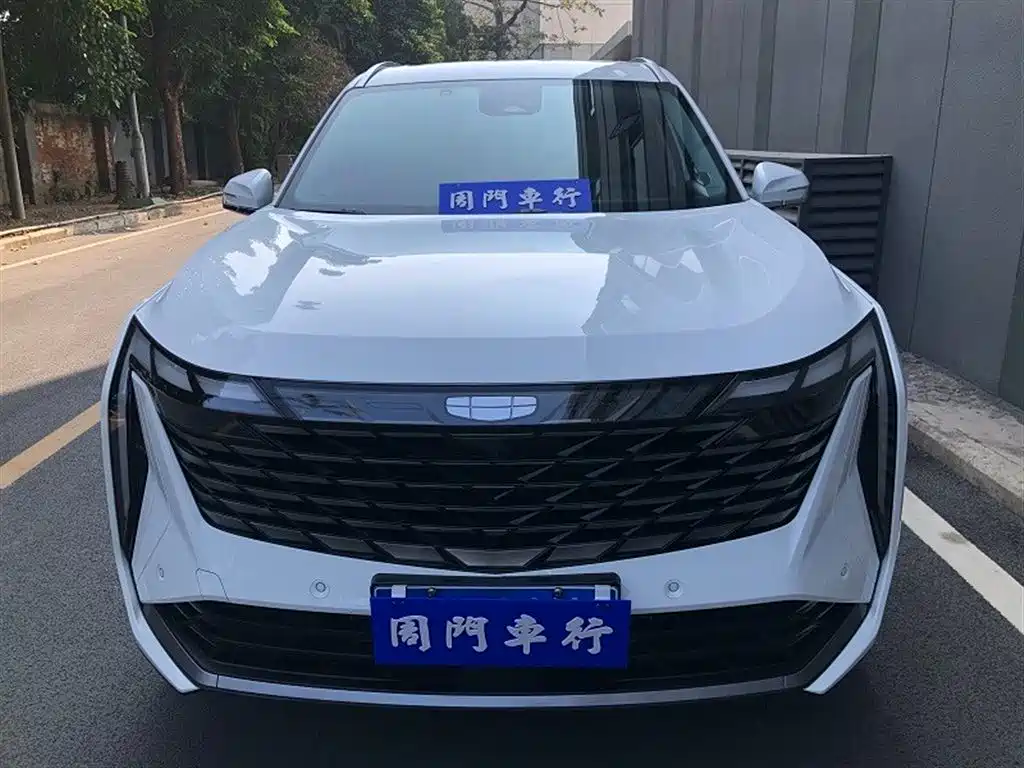 Geely Auto Emgrand L 2024 1.5TD DCT Premium Edition 2024 - thumbnail 2