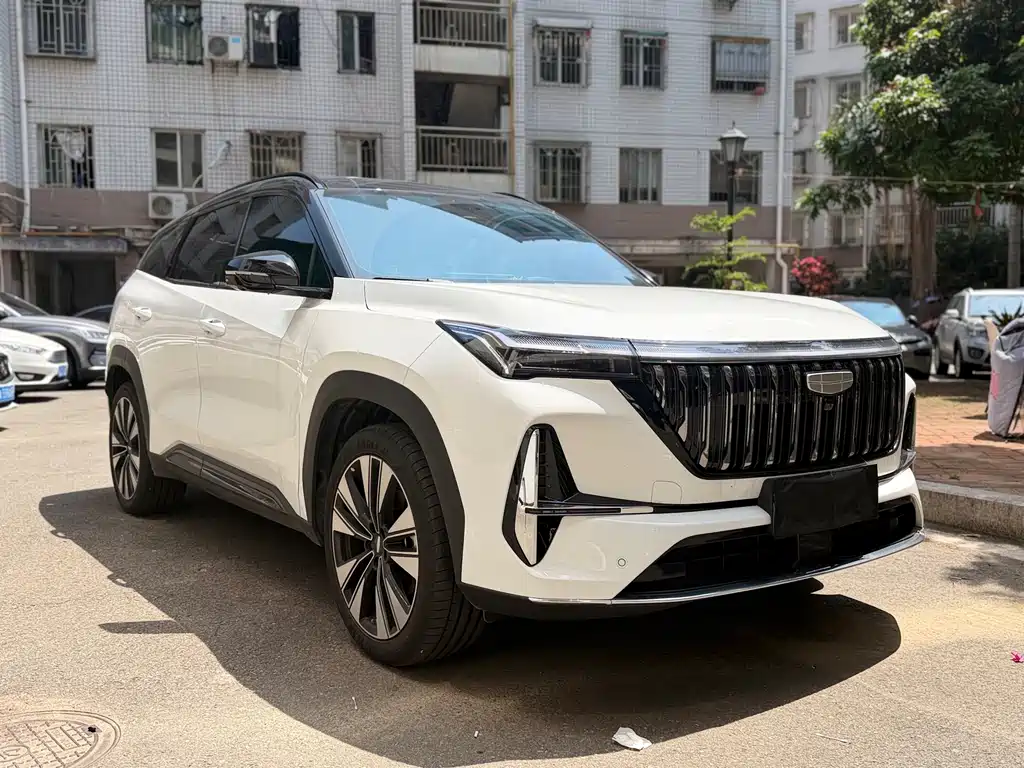 Geely Auto Emgrand L 2025 4th Gen 1.5TD DCT Premium 2026 - thumbnail 3