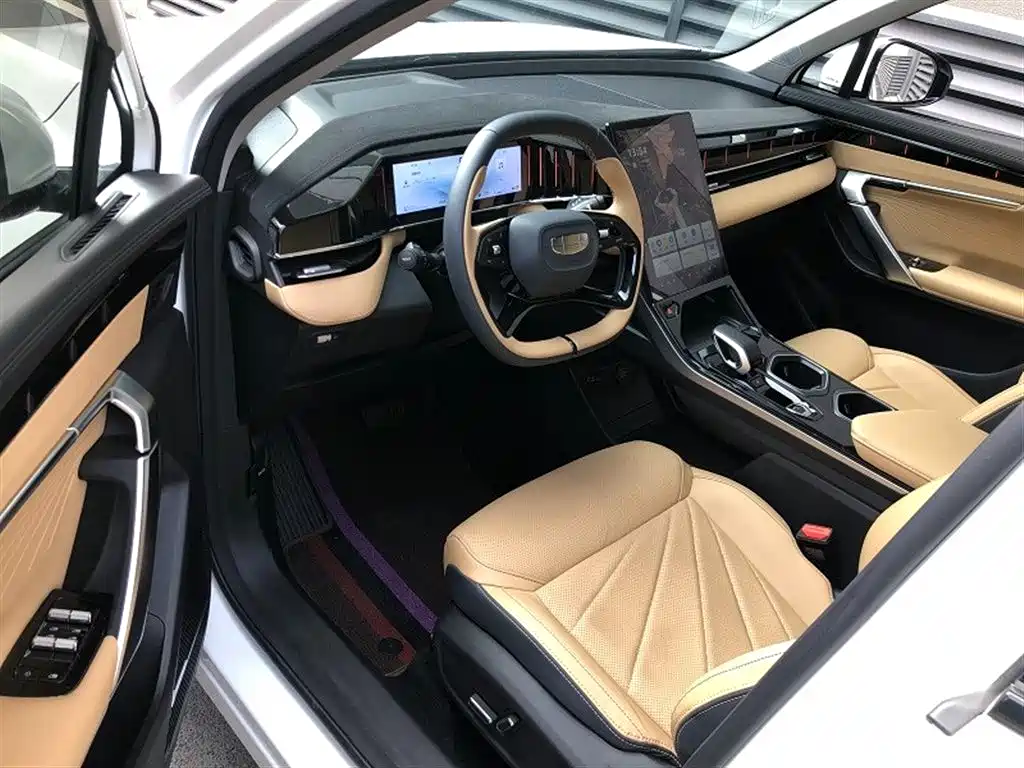 Geely Auto Emgrand L 2024 1.5TD DCT Premium Edition 2024 - thumbnail 7