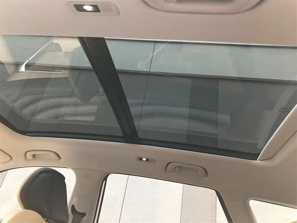 Geely Auto Emgrand L 2024 1.5TD DCT Premium Edition 2024 - thumbnail 12