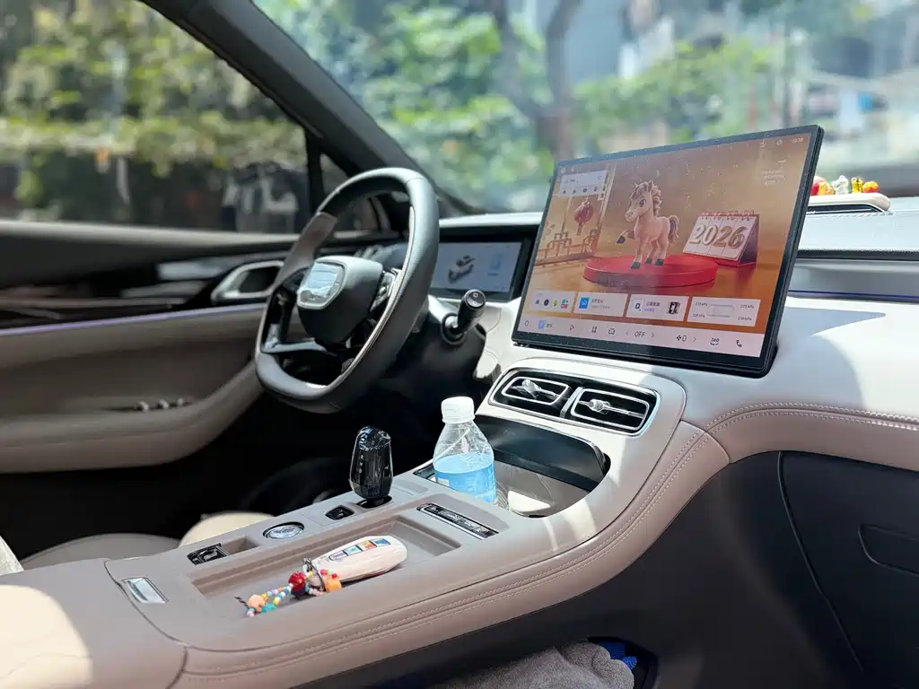Geely Auto Emgrand L 2025 4th Gen 1.5TD DCT Premium 2026 - thumbnail 10