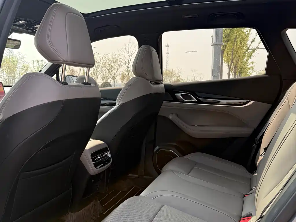 Geely Auto Emgrand L 2025 4th Gen 1.5TD DCT Launch Edition 2025 - thumbnail 5