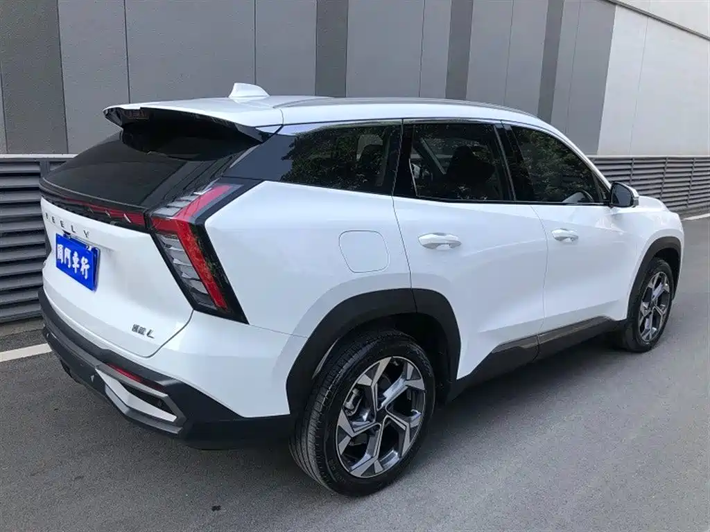 Geely Auto Emgrand L 2024 1.5TD DCT Premium Edition 2024 - thumbnail 14