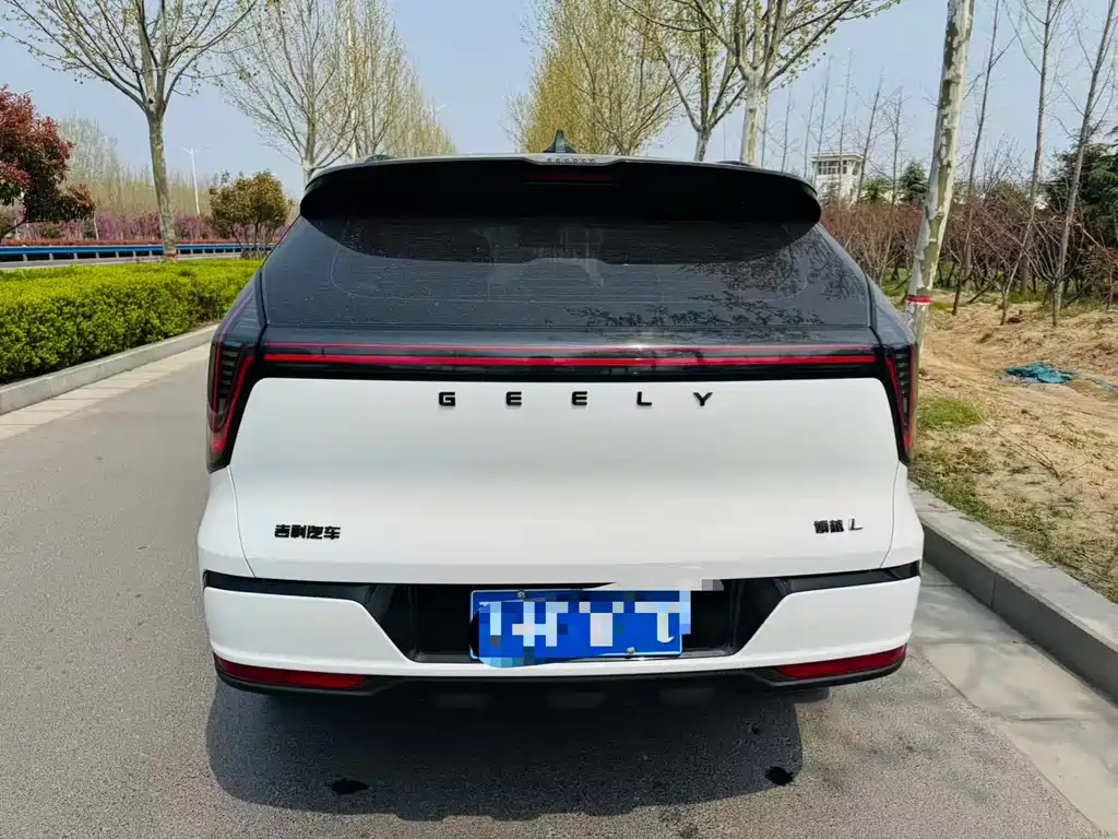 Geely Auto Emgrand L 2025 Model Year Fourth Generation 1.5TD DCT Premium 2025 - thumbnail 7