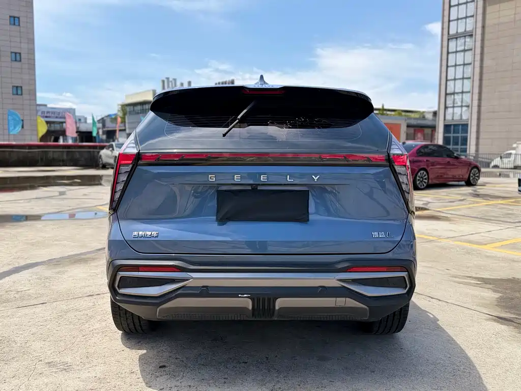 Geely Auto Boyue L 2023 1.5TD DCT Premium 2023 - thumbnail 6