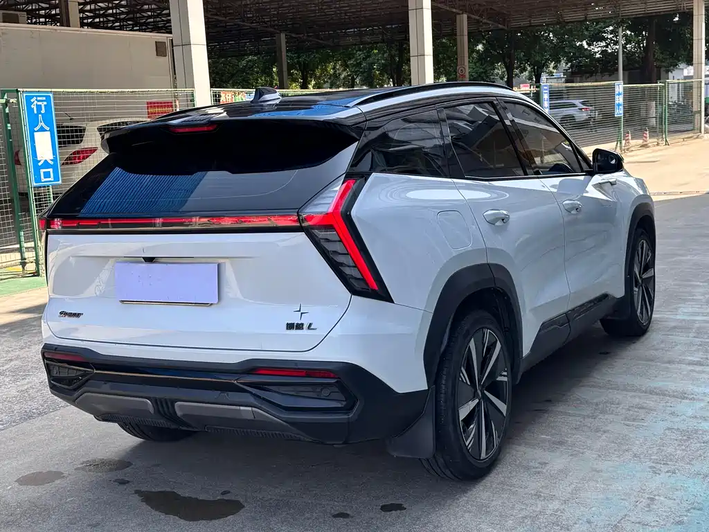 Geely Auto Boyue L 2023 1.5TD DCT Premium 2023 - thumbnail 7