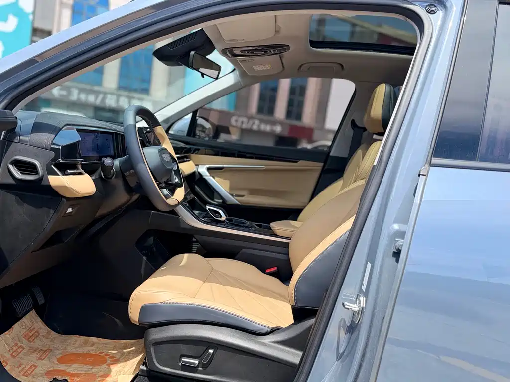 Geely Auto Boyue L 2023 1.5TD DCT Premium 2023 - thumbnail 8